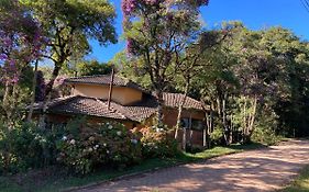 Recanto Alpinista natureza e aventura para família e casais de amigos